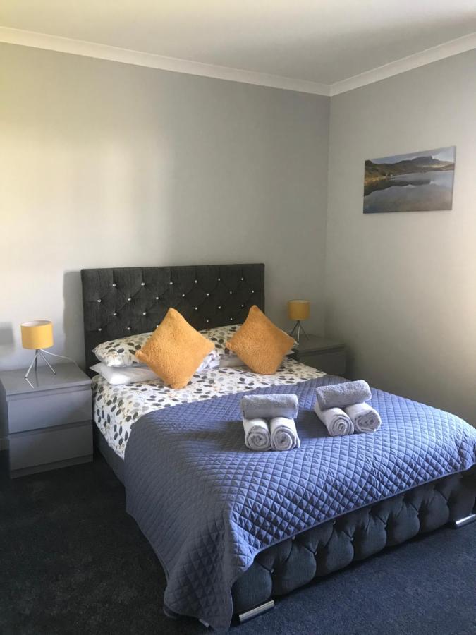 4 York Drive, Portree , Isle Of Skyeアパートメント エクステリア 写真